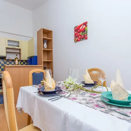 Snjezana Apartament Makarska