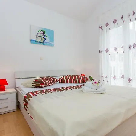 Snjezana Lägenhet Makarska