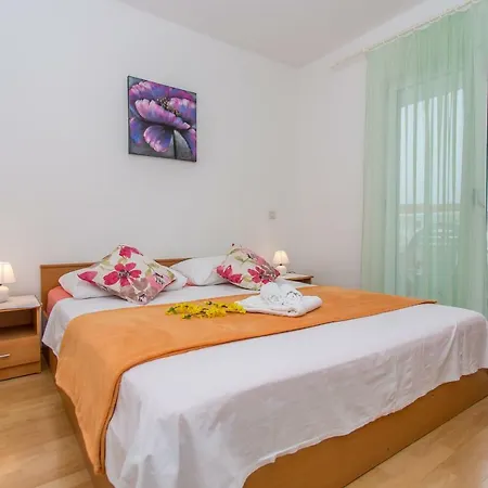 Snjezana Apartman *