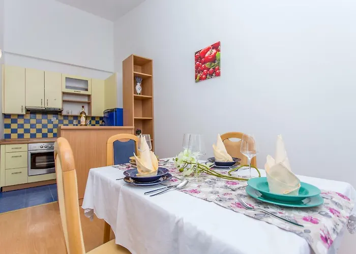 Snjezana Apartment Makarska