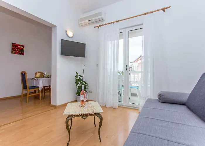 Snjezana Apartment Makarska