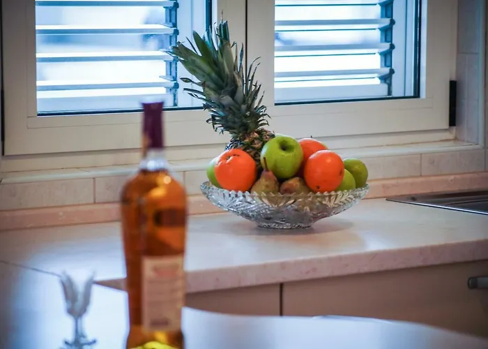 Apartment Snjezana *