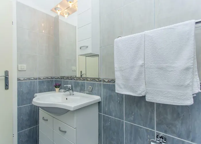 Apartment Snjezana Makarska